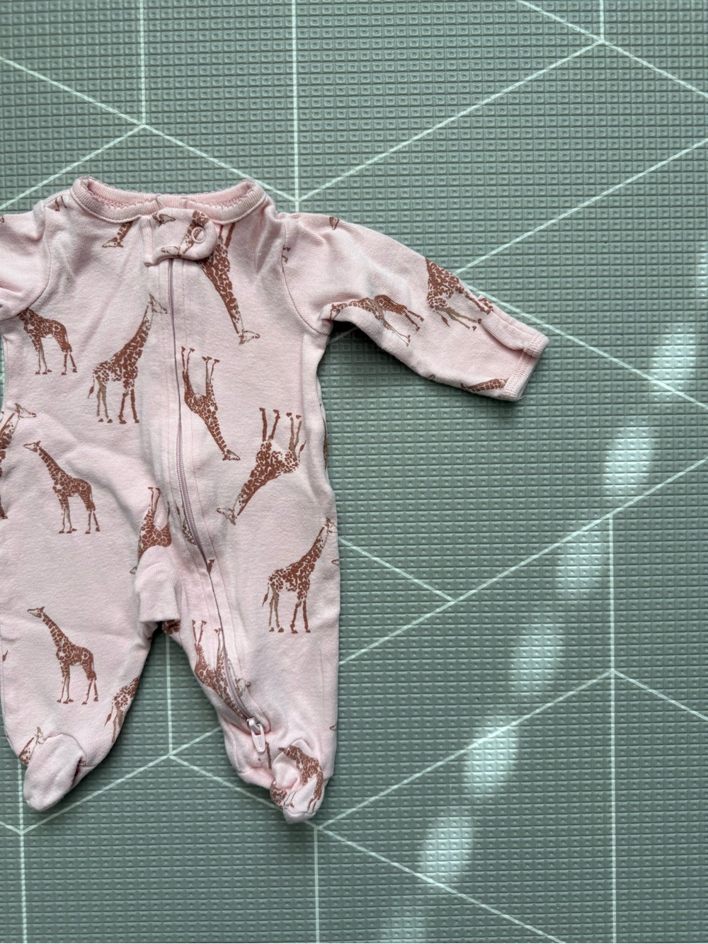 Carters|Baby girl Pink Giraffe-Print One-Piece Footed Pajamas-Footies•Preemie